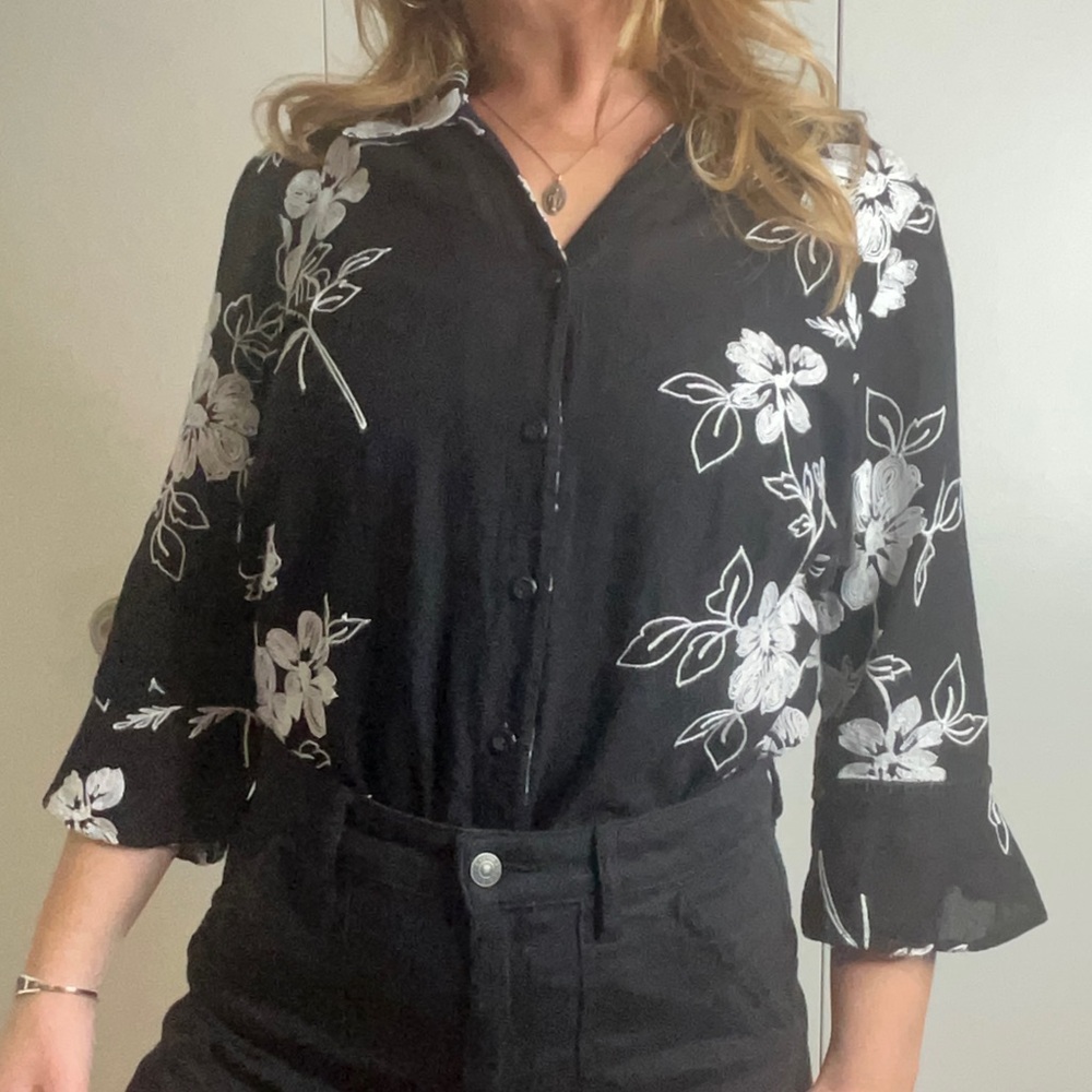 Alfred Dunner floral embroidered blouse